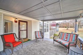 Eufaula Escape with Deck - Steps to Lake!